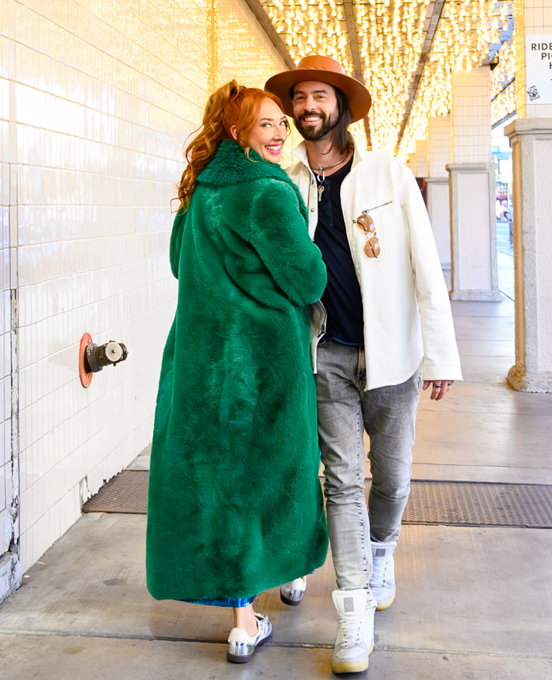 LL-About Page - Lesley Logan - 800x985 (2)